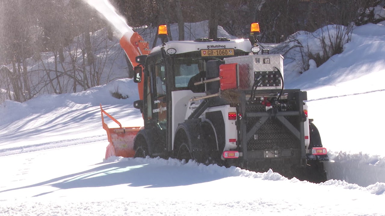 Multihog im Einsatz bei der Gemeinde Flims