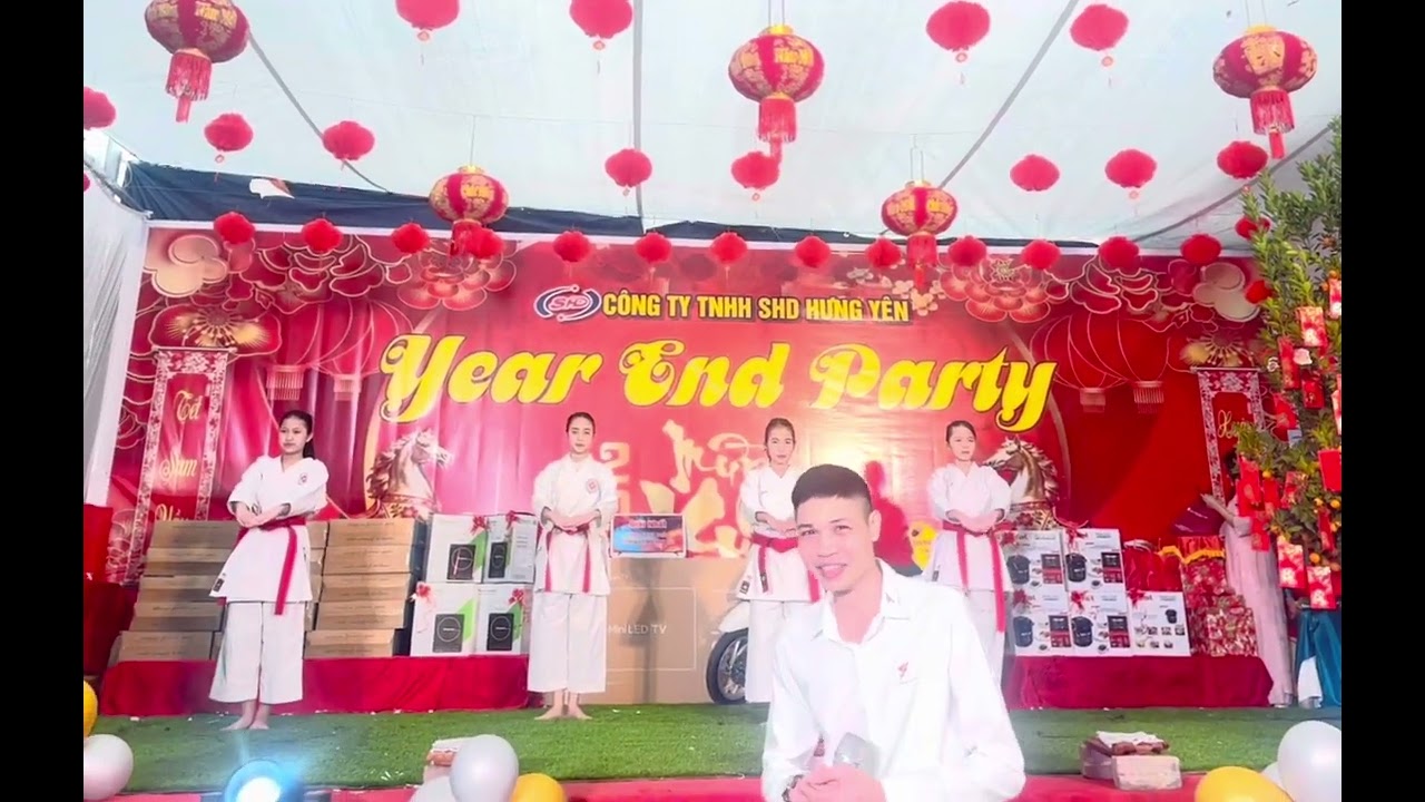 Dòng máu lạc hồng