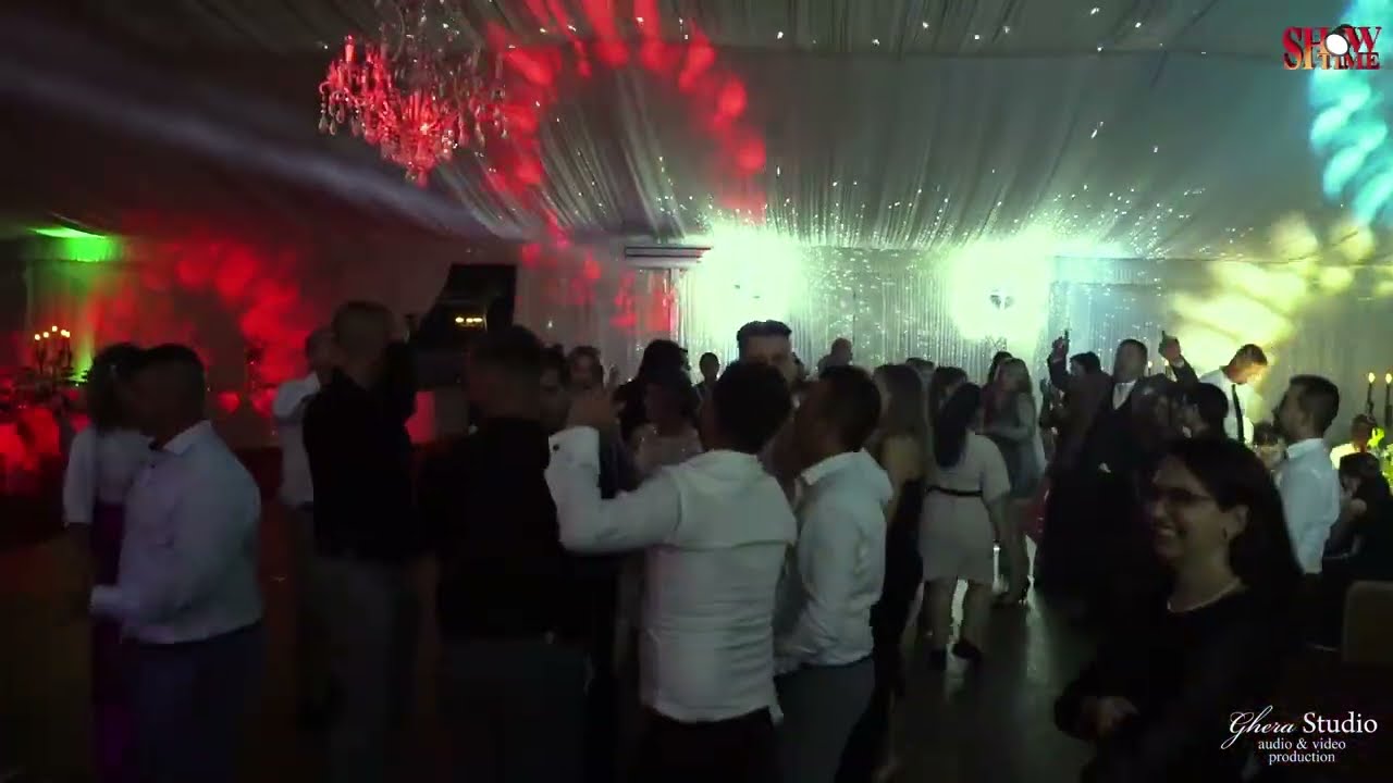Cosmin Ghera - Esti o zana esti o stea (Colaj manele live)