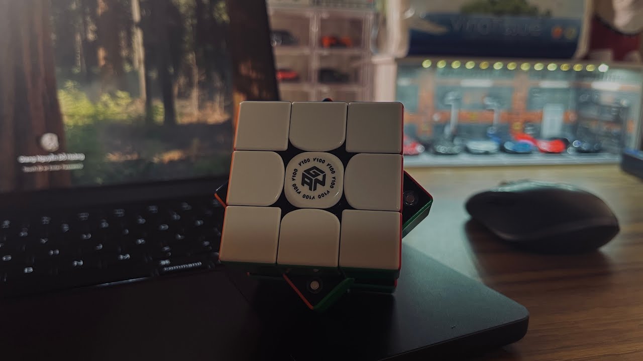 GAN V100 MAGLEV UV | Unboxing + Test solves (7.19 Ao5)