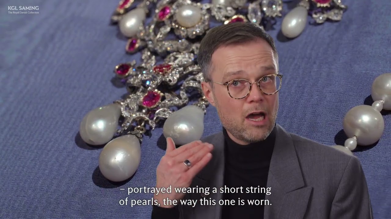 The Danish crown jewels: The pearl-rubyset