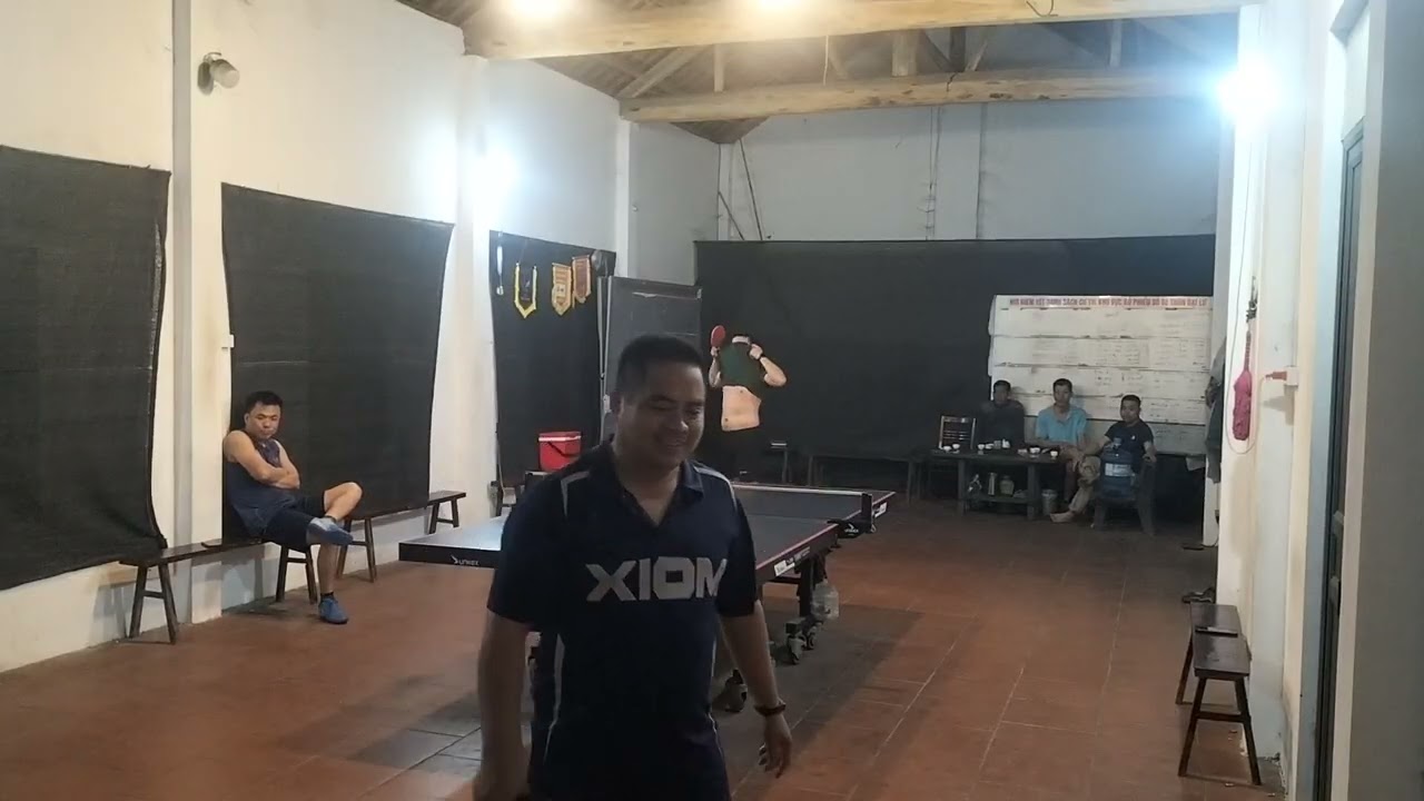 Bóng bàn CLB phố phường giải trí thi đấu đơn vận động ngắn phản xạ nhanh nhẹn kỹ năng 