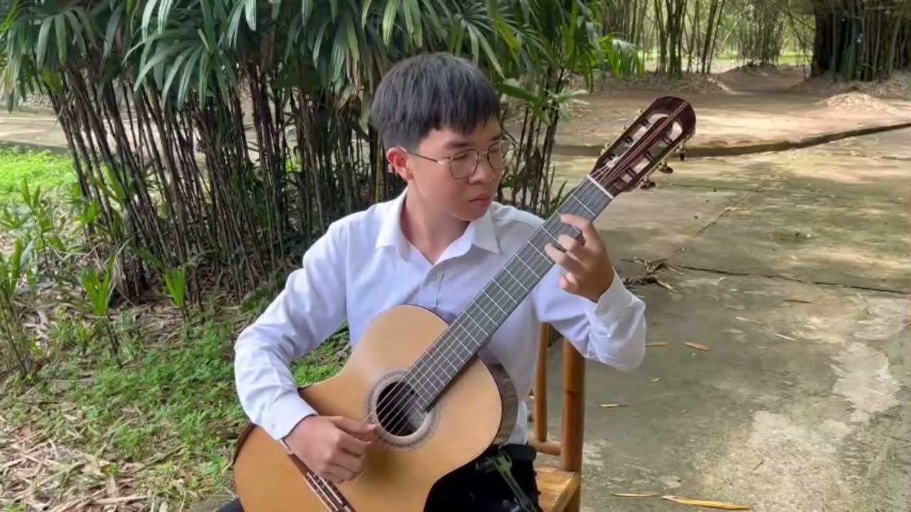 Allemande (Suite in a minor) - Manuel Ponce - Lớp Guitar Cô Kim Chung - biểu diễn Dương Anh Khôi