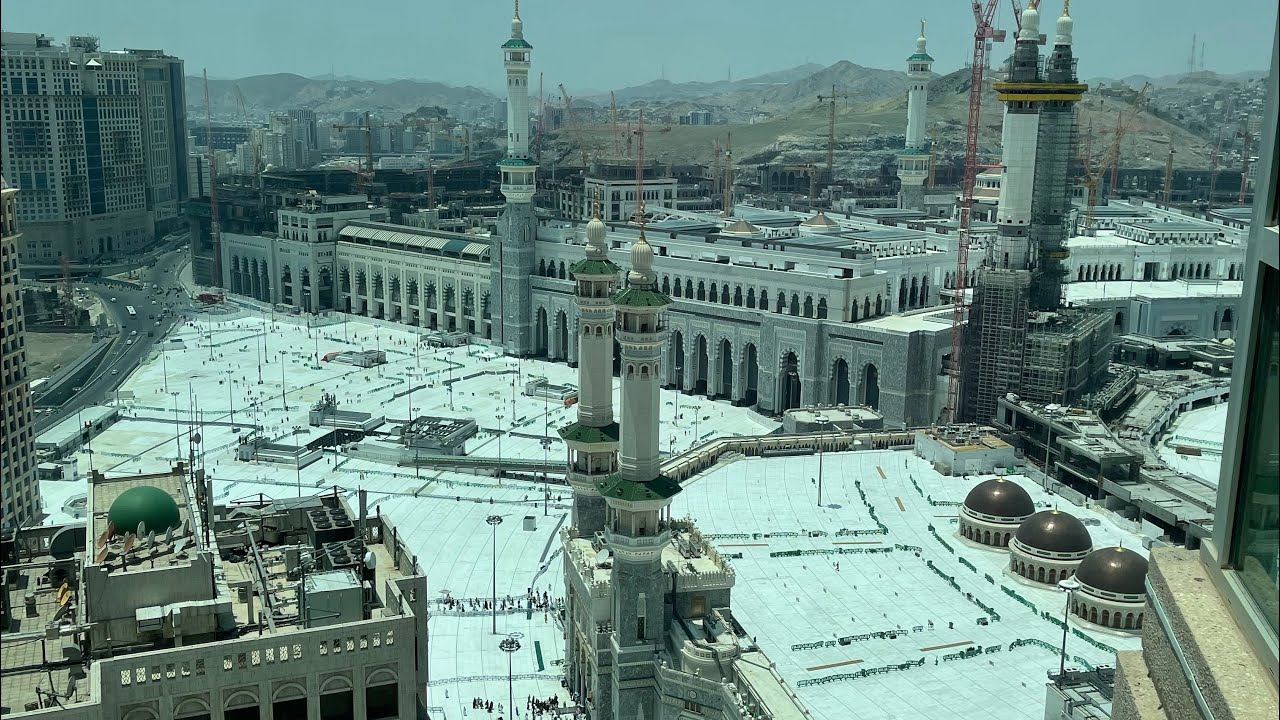 An unforgettable journey from the holy city of MECCA,to the blessed city of ALMADINA,. رحلة من مكة