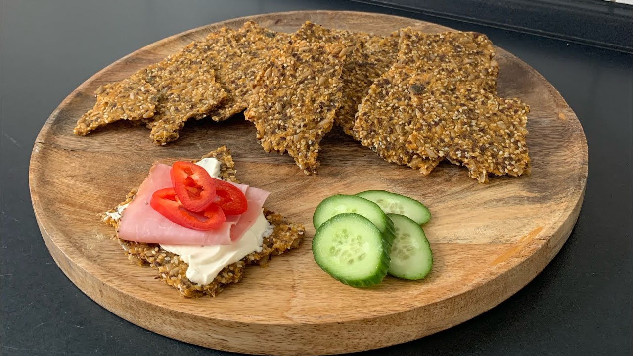 Knäckebrot/ gesund essen / Brot backen / Schnell gebacken / lecker und einfach / Snack/ Simona Brill
