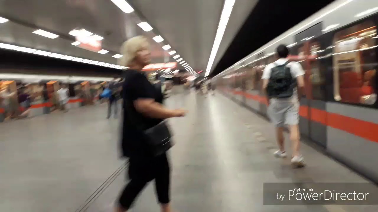 Nádraží Holešovice Metro