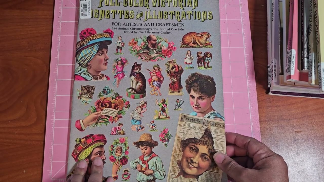 Небольшое видео, показывающее, какие книги я использовала для создания викторианского дневника в ...