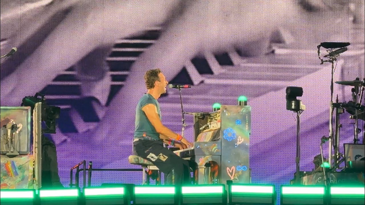 The Scientist - Coldplay - Toronto, Canada, July 11, 2025