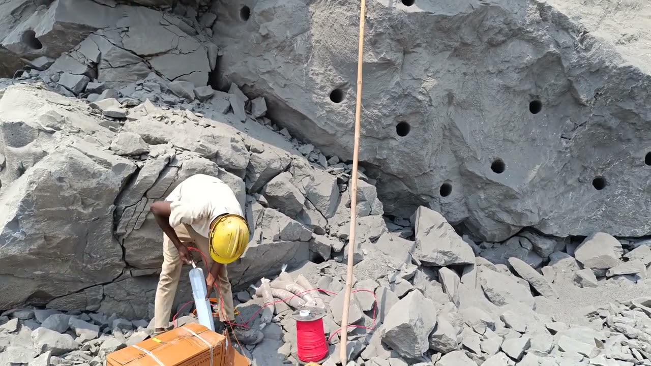 blasting process #mining #blasting #drilling #explosive #nonel #detonator #detonatorefactor #viral