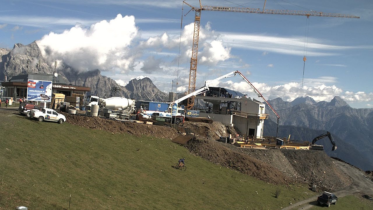 August - Neue Steinbergbahn Bergstation - Timelapse HD