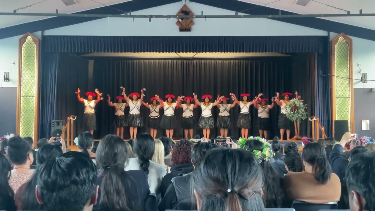 Hastings Girls’ High School Kiribati Group - FIAFIANIGHT2022🇰🇮🇰🇮🇰🇮 1/2