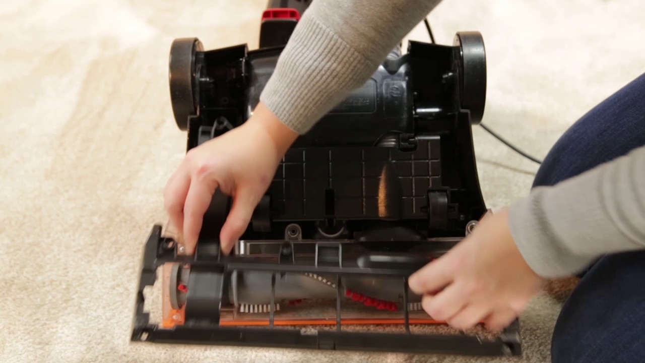 CleanView&reg; Bagless Vacuum Cleaner - Brushroll Maintenance
