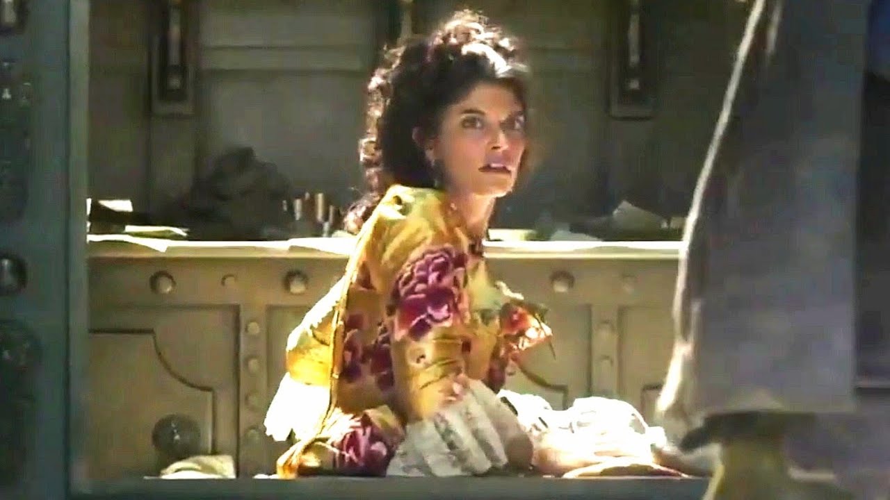 Zoe Ventoura in Pirates of the Carribean