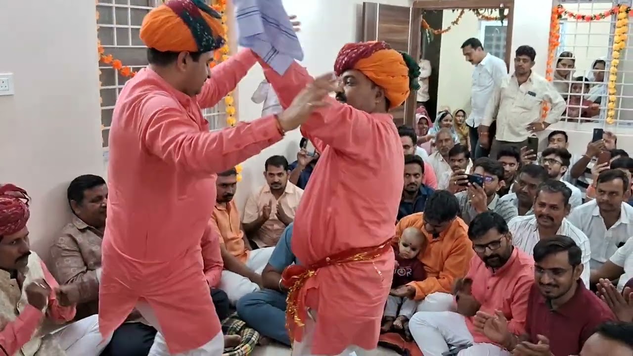 आज रे भजनों में सतगुरु आवणों पड़ेला राजस्थानी देसी भजन