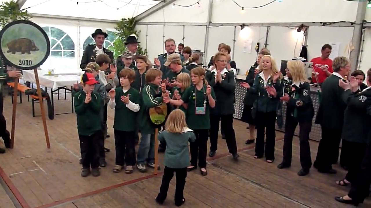 Spielmannszug Doenhausen beim Schützenfest Dörverden - Teil 1