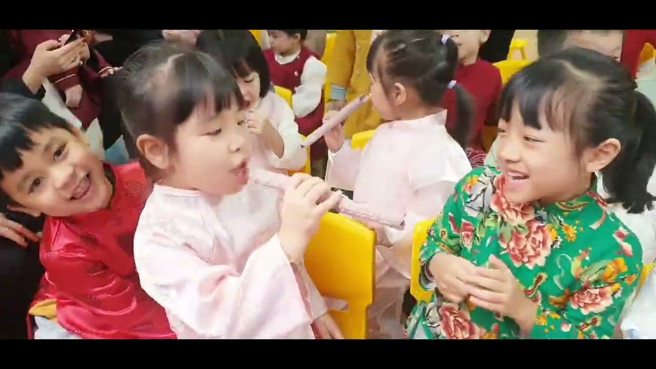 Nổ bỏng tuổi thơ