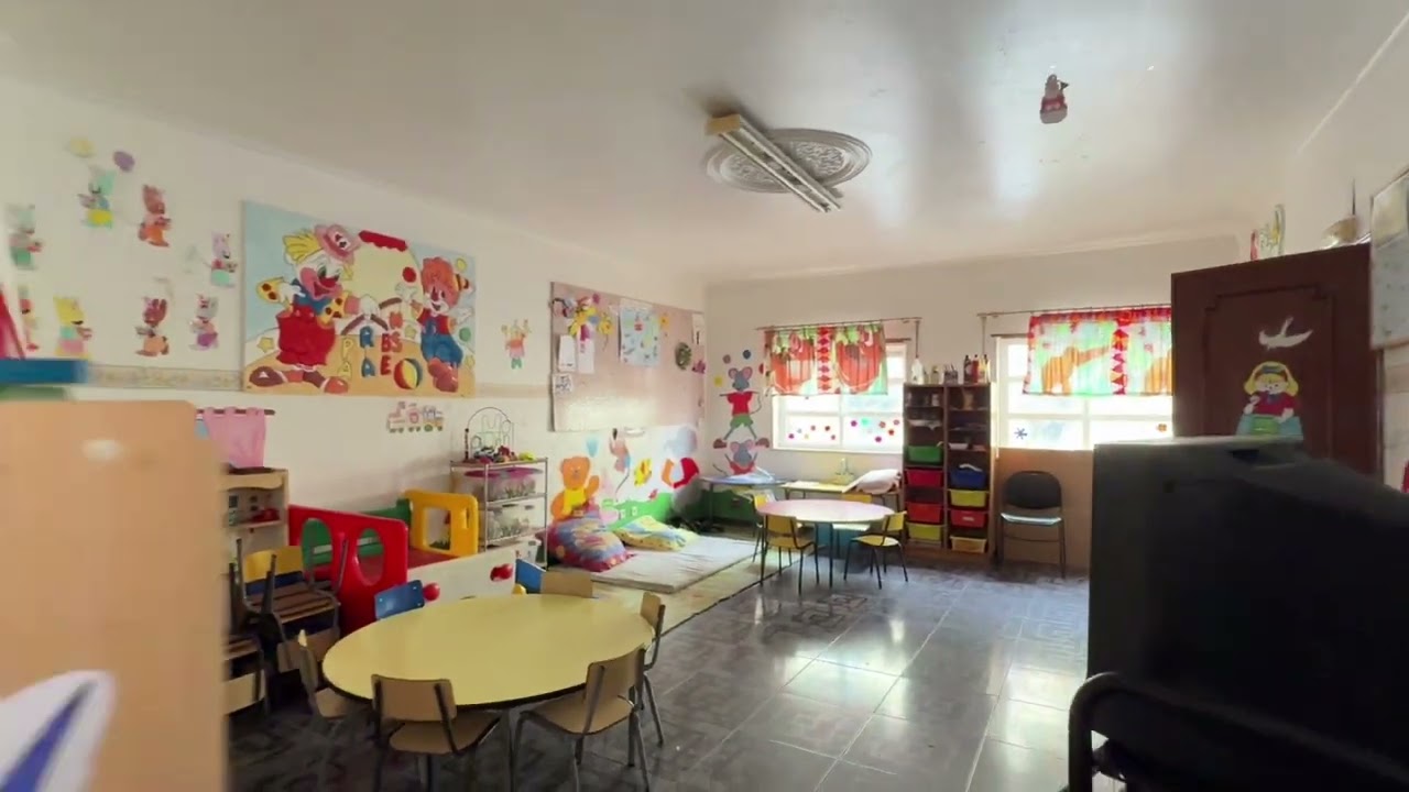 Moradia T8, 3 pisos, Cacém