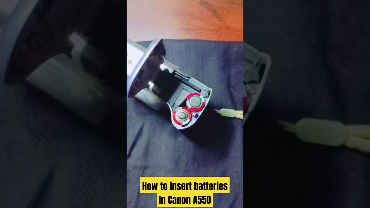 How to insert batteries in Canon Powershot A550 📸🔥 #shorts #youtubeshorts #trending #viral #camera