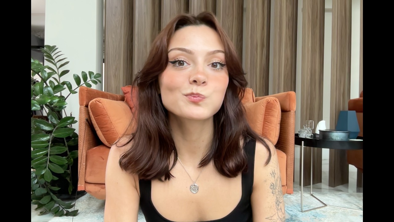 Дорогая моя, ты забыла, что жизнь создана для игр.
