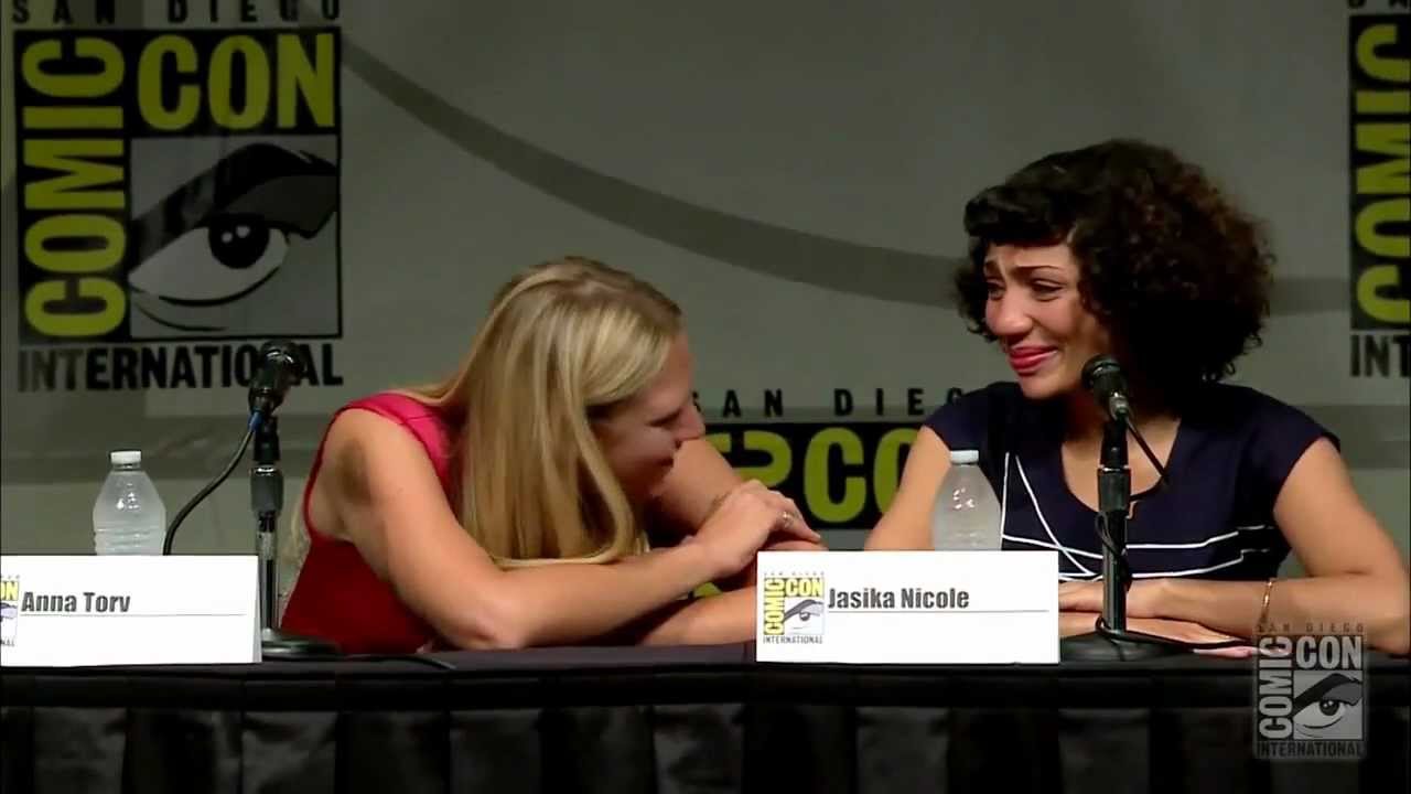 Fringe Panel Comic-Con 2012 HD (subtitulado) Parte 3
