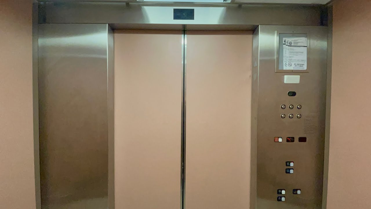 Schindler MT Hydraulic Elevator @ JCPenney Seminole Towne Center Sanford Florida