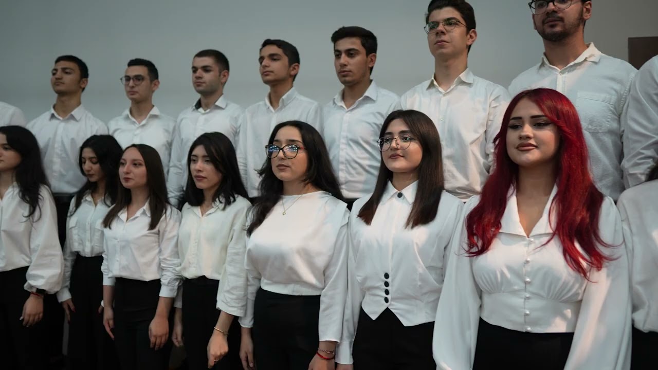 “Altı dövlət-bir millət” (Qərbi Kaspi Universitetinin Xor kollektivinin ifası)