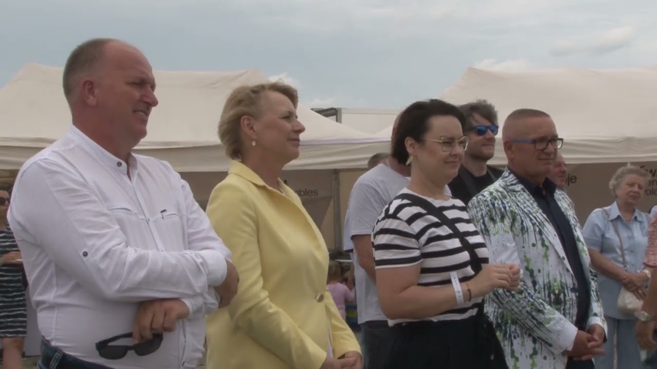 Farma wiatrowa „Jasna” oficjalnie otwarta! Hulajnogę wygrała...