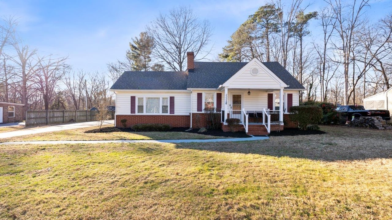 2224 Pocoshock Blvd, Richmond, VA