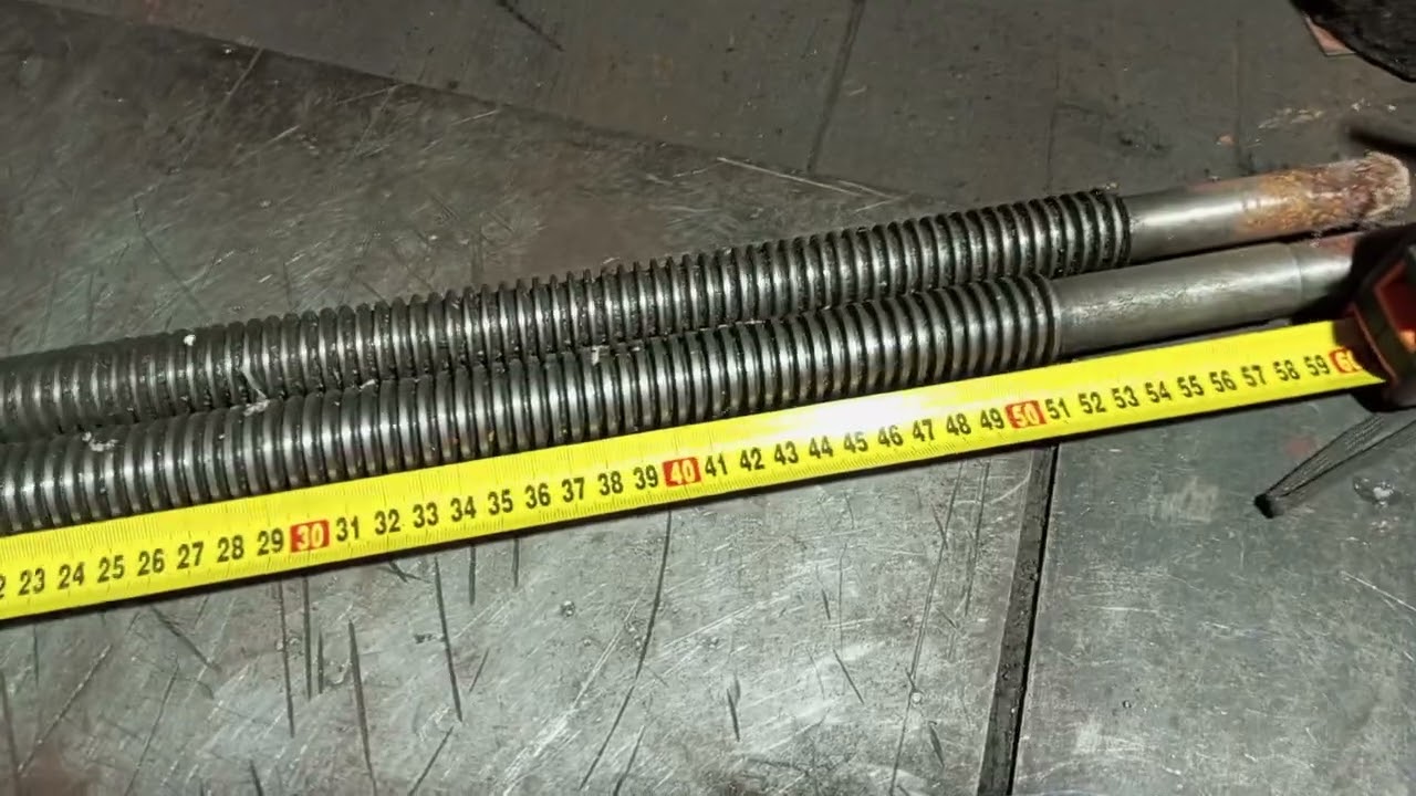 Винты длинные от токарных станков продаю 3,000 отправлю! 