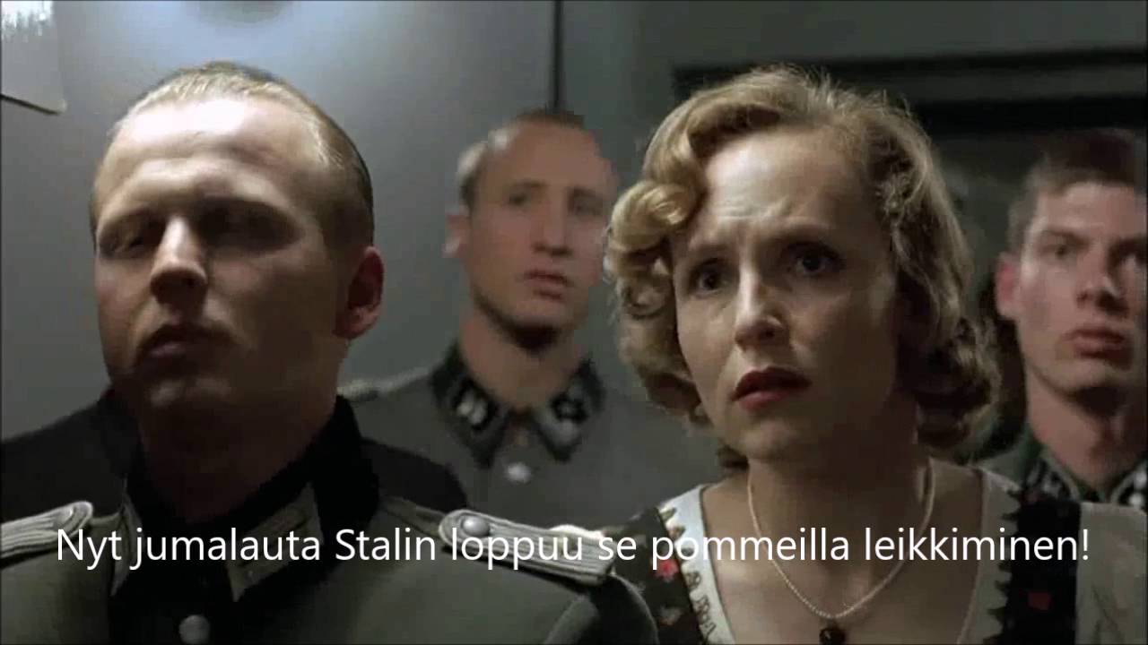 Hitler kuulee että Stalinin läppäri on paskana
