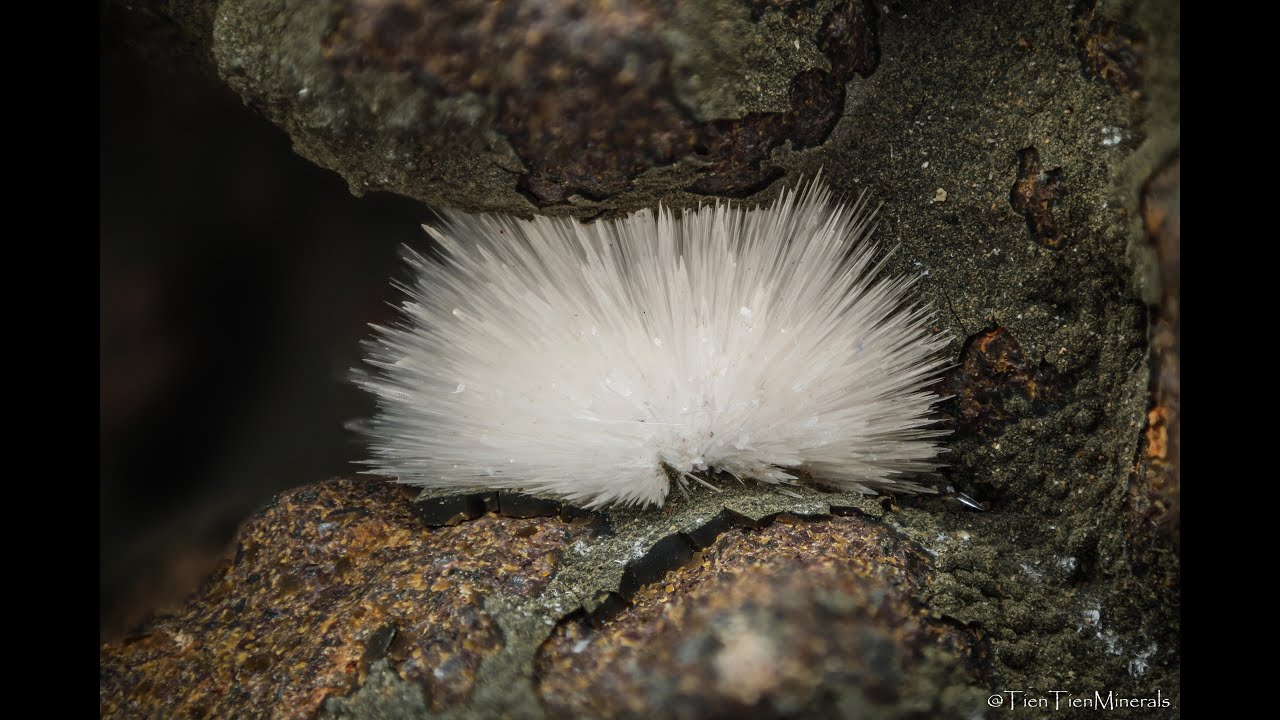 KP #1 Thử thách đục đá Basalt tìm tinh thể khoáng vật (Aragonite, Calcite) | HCRT - Tinh thể học