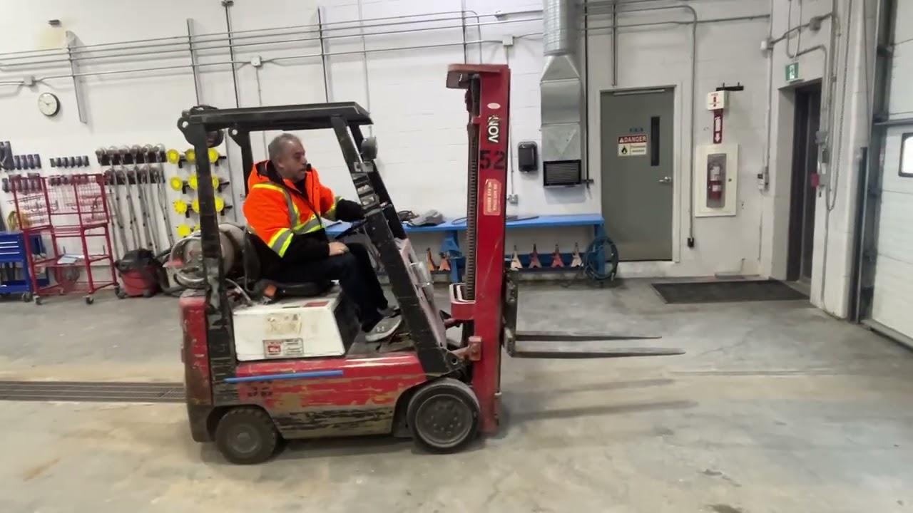 Toyota 3,000 lbs Forklift