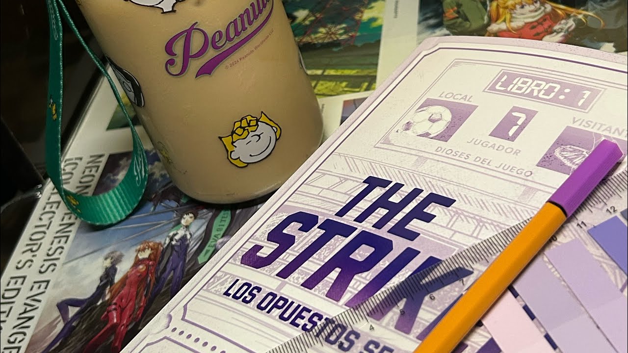 Leyendo THE STRIKER los opuestos se atraen 🩰⚽️