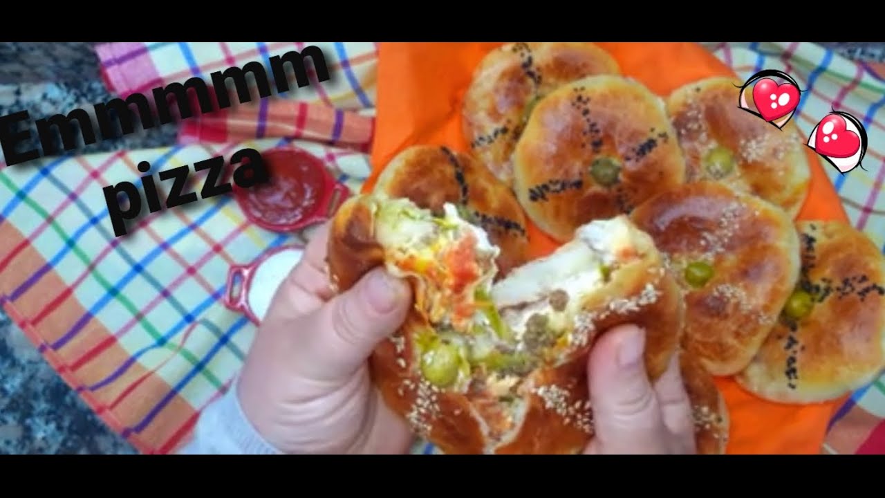 حصريا على قناتي خبيزات البيتزا بعجينة هشة و لا أروع اكتشفي سر البنة mini pizza facile et delicieuse🍕