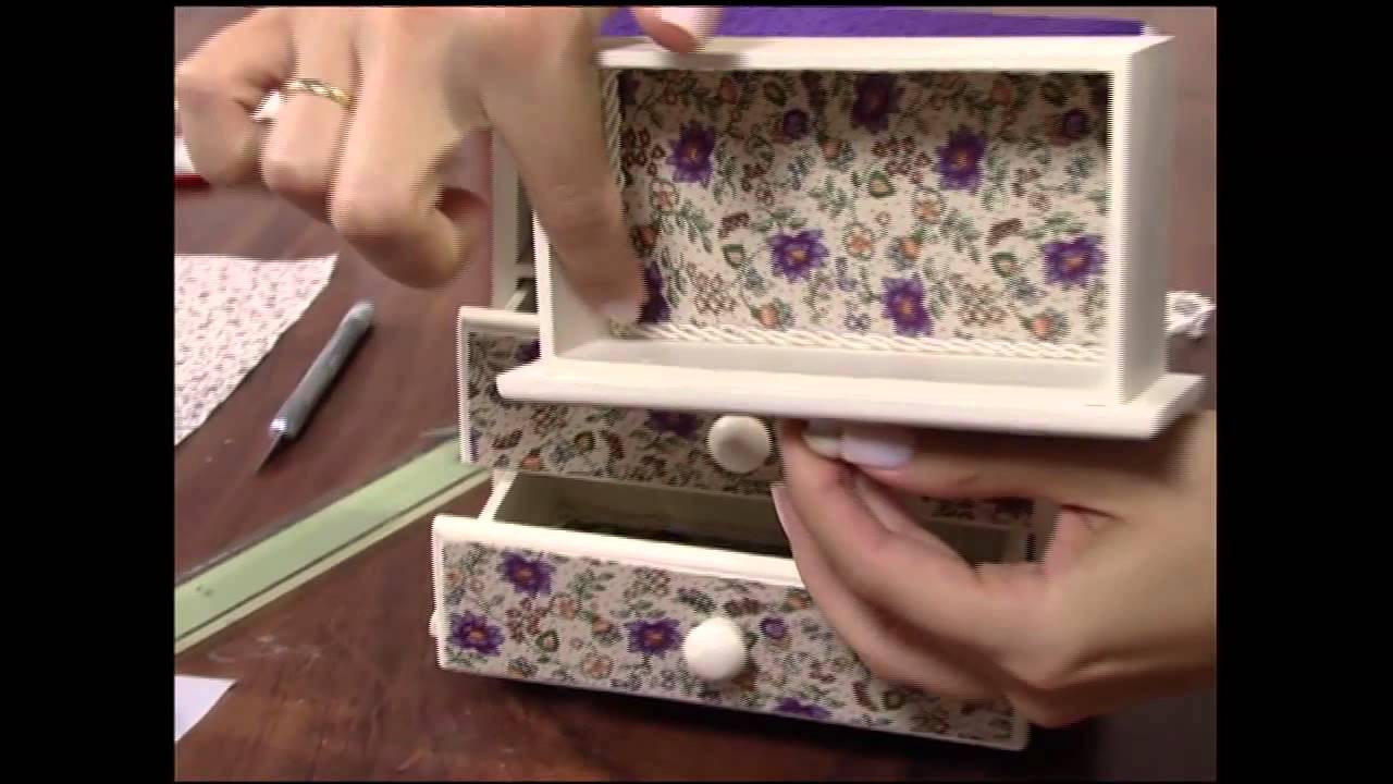 Mulher.com 01/05/2013 Claudia Niero - Mini cômoda porta jóias Parte 2