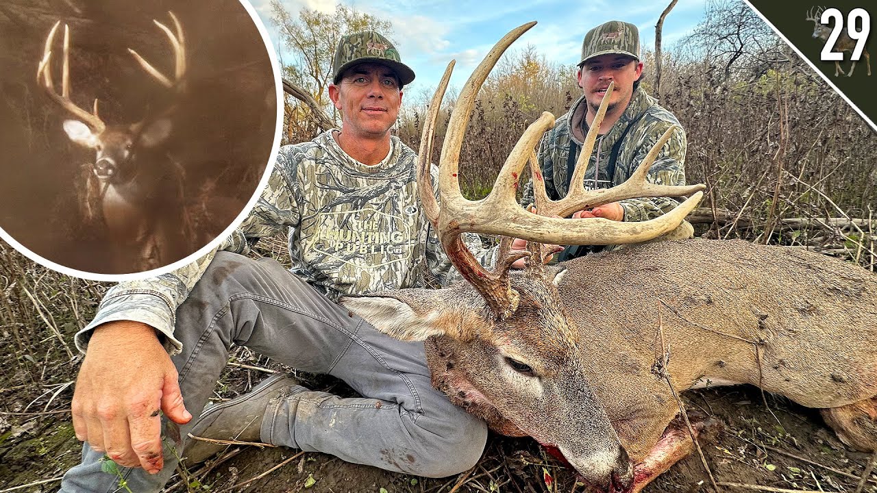 Bow Hunting SMALL Acreage Public Land!!! (GIANT 8 Pointer)