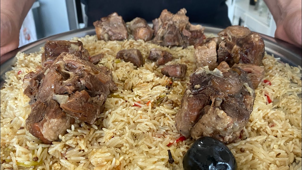اكلة عصاعيص لذيذة جدا واللحم ذااااااايب