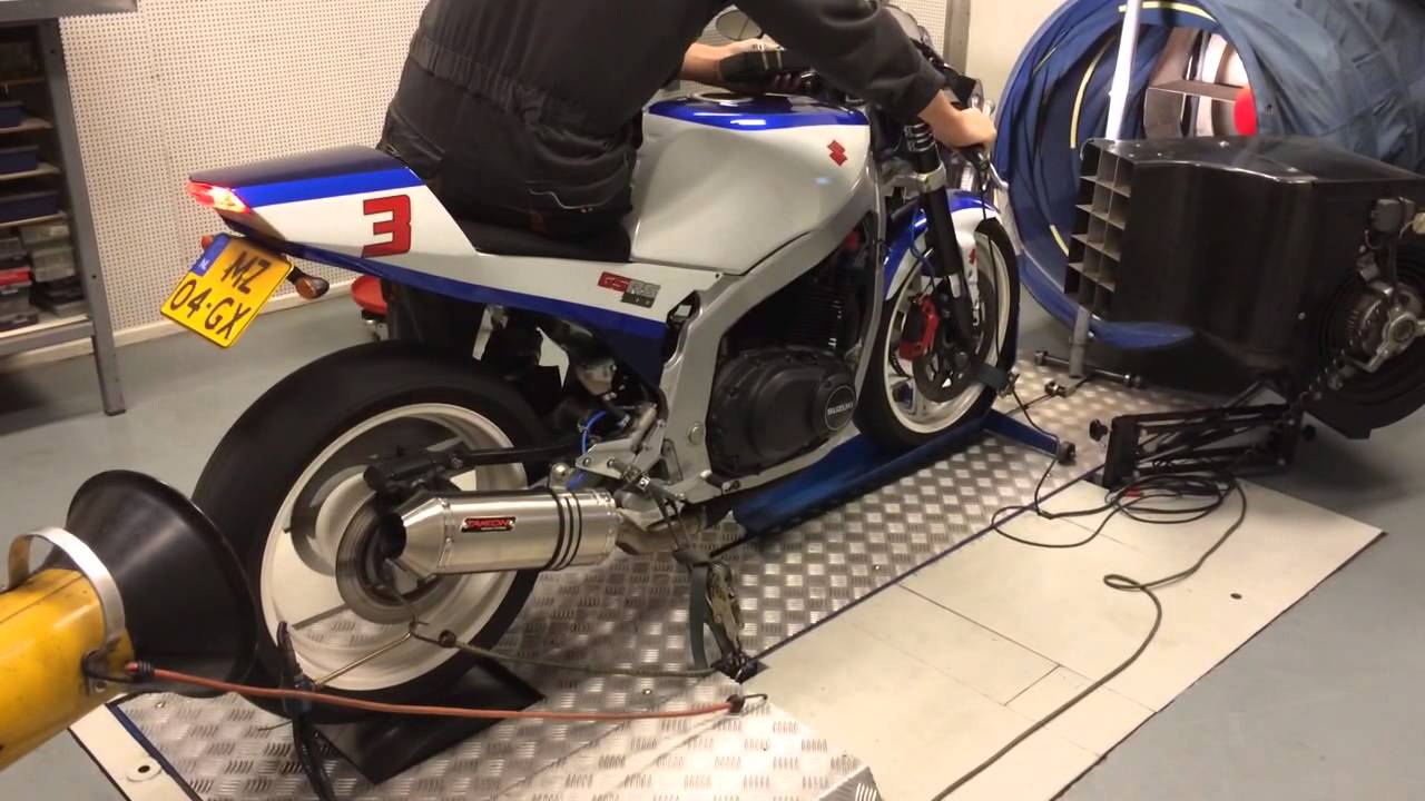 GS500 streetfighter on the dyno