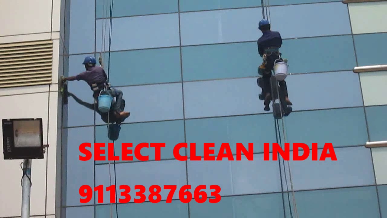 SPIDERMAN GLASS CLEANING