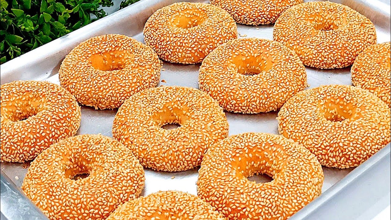 كعك الحليب بالسمسم ❗جربيه بالطريقة دي هتنبهري بيه هش وخفيف زي القطن❗كحك الحليب بأسهل طريقة 