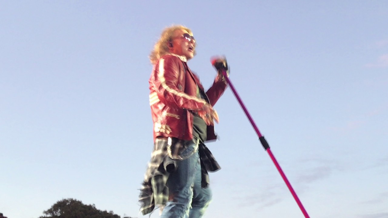 Guns N'Roses - It's So Easy Live in Lisbon 02-06-2017