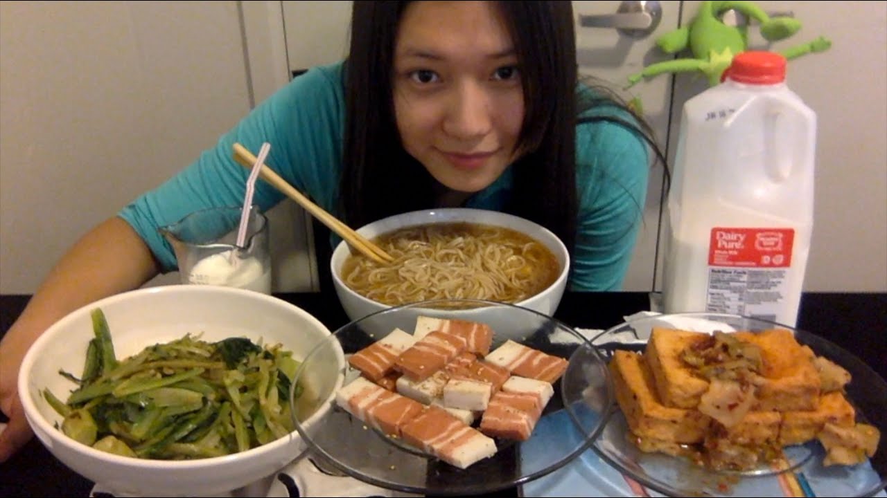 【吃播】[500 subs special] Vegetarian Mukbang eng sub 蛋奶素食：烧豆腐&腐乳油麦菜&素肉&阳春面 [Eating Show]