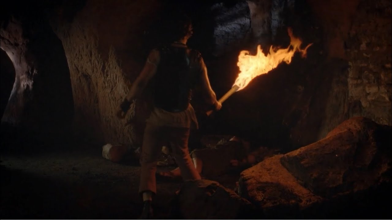 Atlantis 1x1 “Jason saves the Minotaur” [Logoless scene]