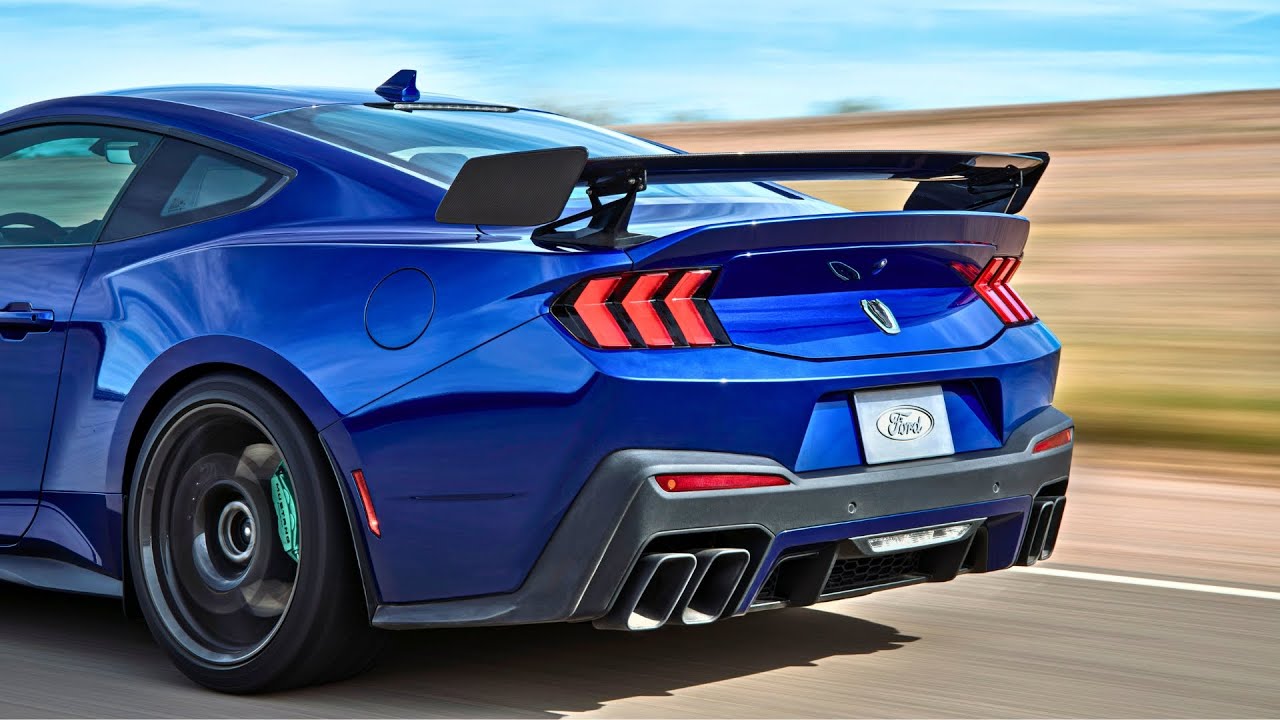 Nowy Ford Mustang Dark Horse SC Track Pack 2026 - wygląd zewnętrzny, wnętrze, dźwięk wydechu.