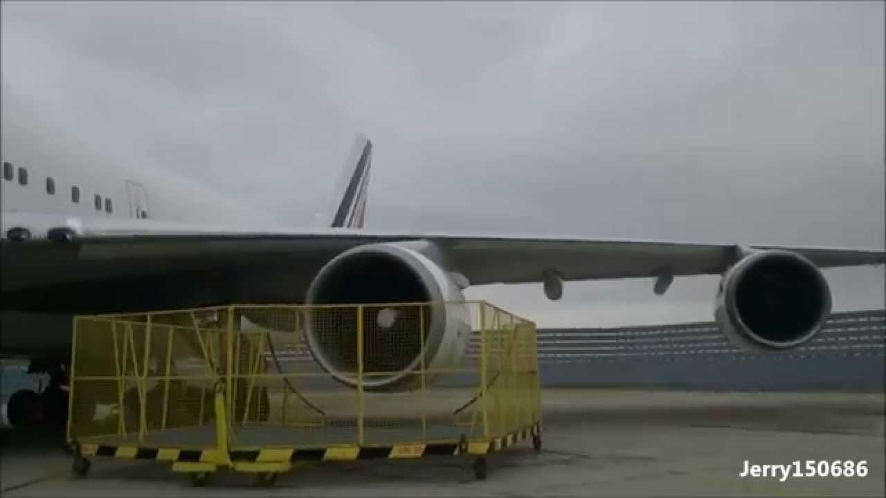 747-400 CF6-80 run up + reverse