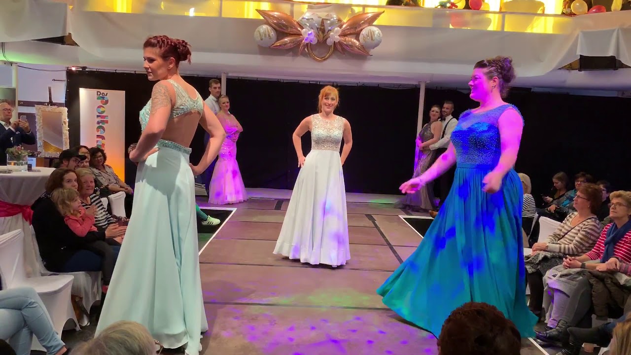 Modenschau auf der Hochzeitsmesse von Amend White&Night 2018 ABENDKLEIDER
