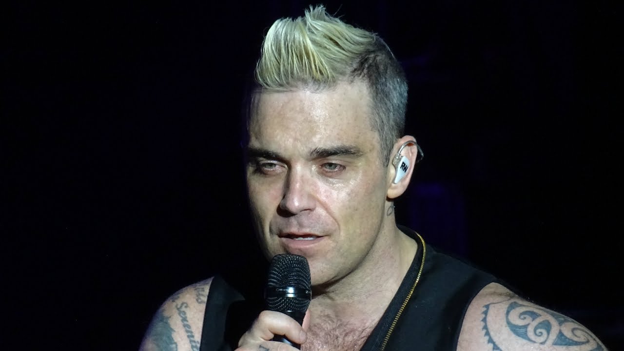 Robbie Williams - She's the One @ Hard Rock Rising 2015