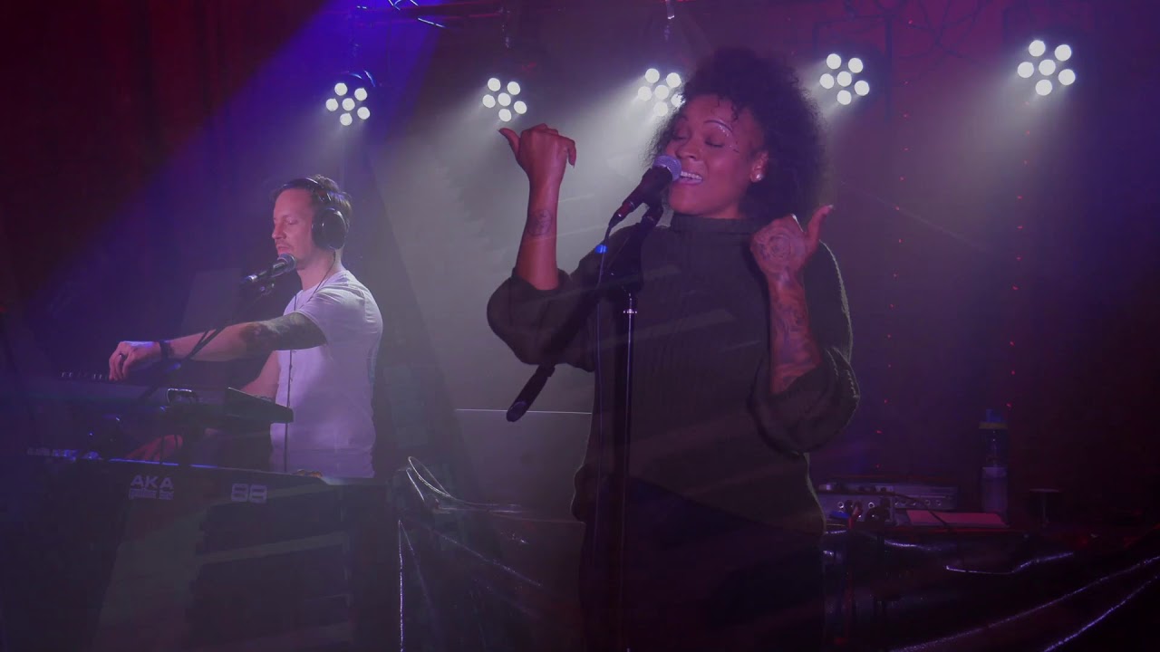 Kevin Energy & Jasmine Knight - Universal Energy - Live Performance