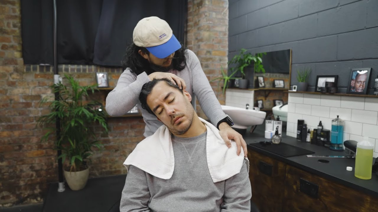 I got the nicest indian head massage from my Singaporean friend - ASMR
