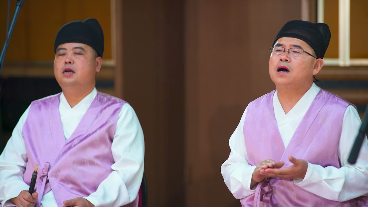 Chinese Folk Music of Zhihua Temple - Autumn Wind Gongche Notation  智化寺京音乐 《喜秋风唱工尺谱》中国音乐地图 听见北京 瑞鸣音乐